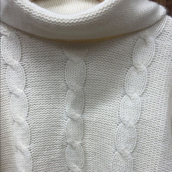 Vintage Simons Wool Cozy Cream Cable Knit Turtleneck Sweater - Picture 2 of 3